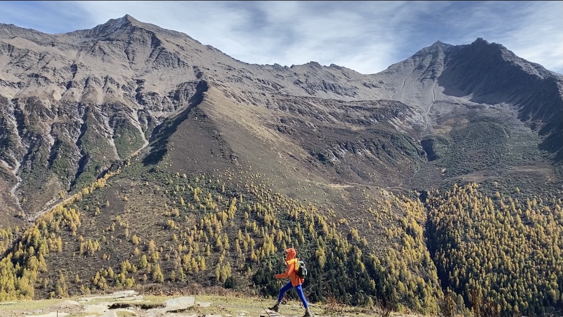 做美甲前做美甲后